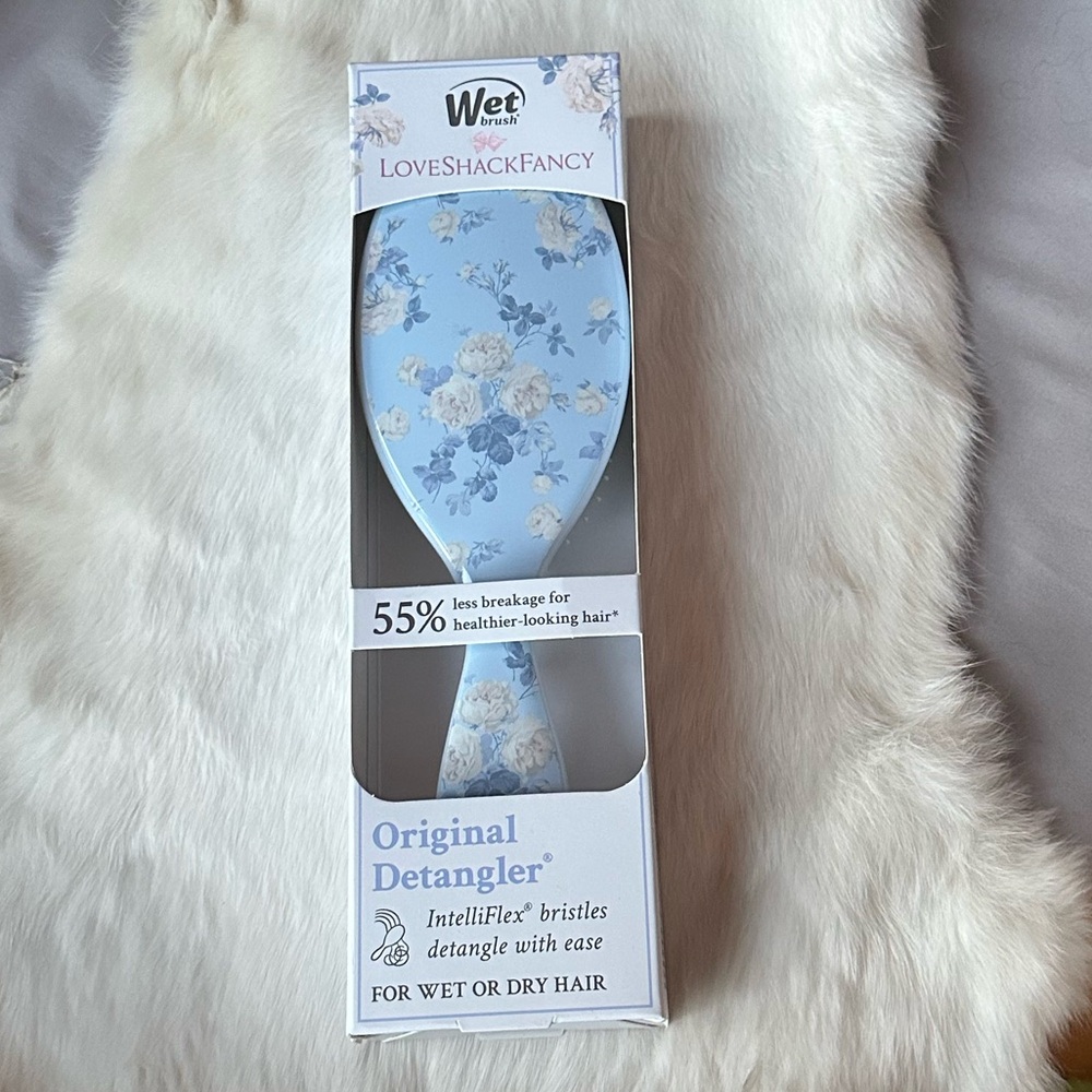 Loveshackfancy x Goody Original Detangler Hair Brush